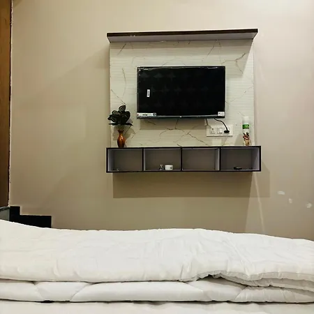 Vindh Homestay Varanasi Exterior photo