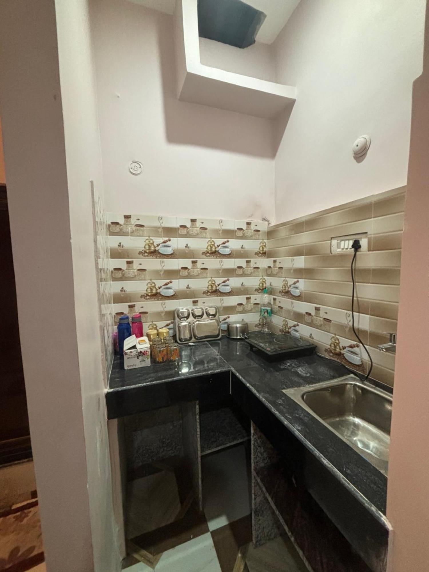 Apartment Vindh Varanasi